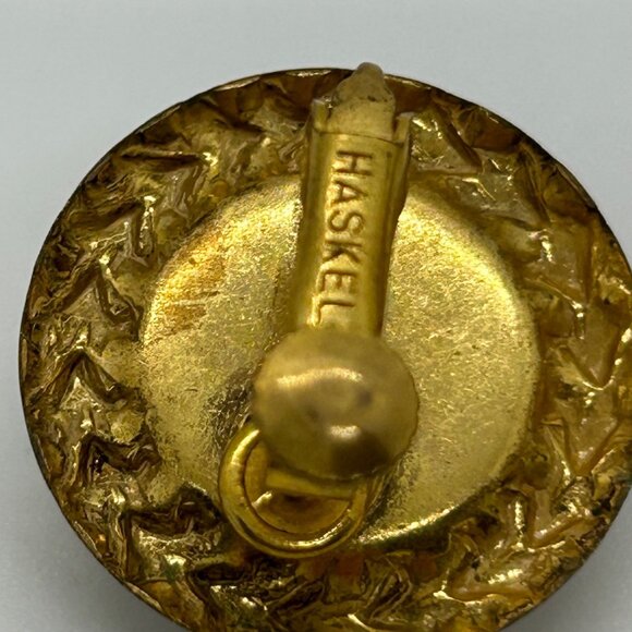 Vintage Miriam Haskell Clip-On Earrings Gold-Tone Frame Brown Speckled Cabochons - Picture 6 of 8